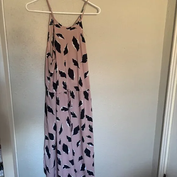 Size L LOFT Pink Feather Leaf cinch tie waist dress - Picture 2 of 6